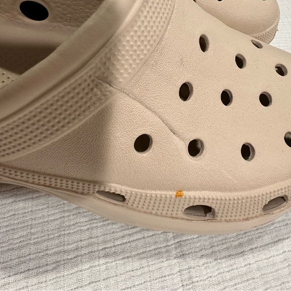 Beige/Tan Slip-On Clogs • Water Shoes • Easy On Shoes • Men’s Size 9 - Picture 5 of 6